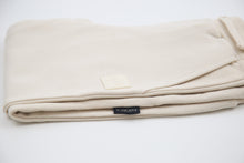Close-up of french terry fabric and tapered fit – oat kids sweatpants