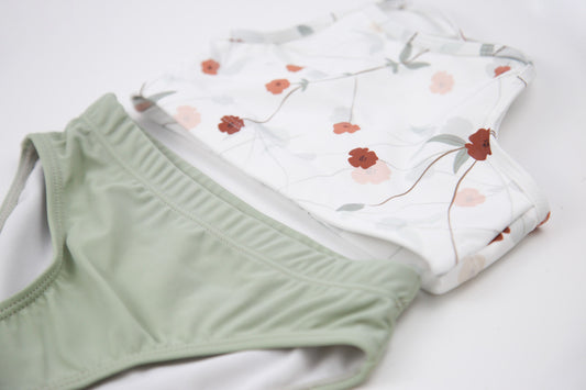 Girls swim top Lalliana coconut print – front view